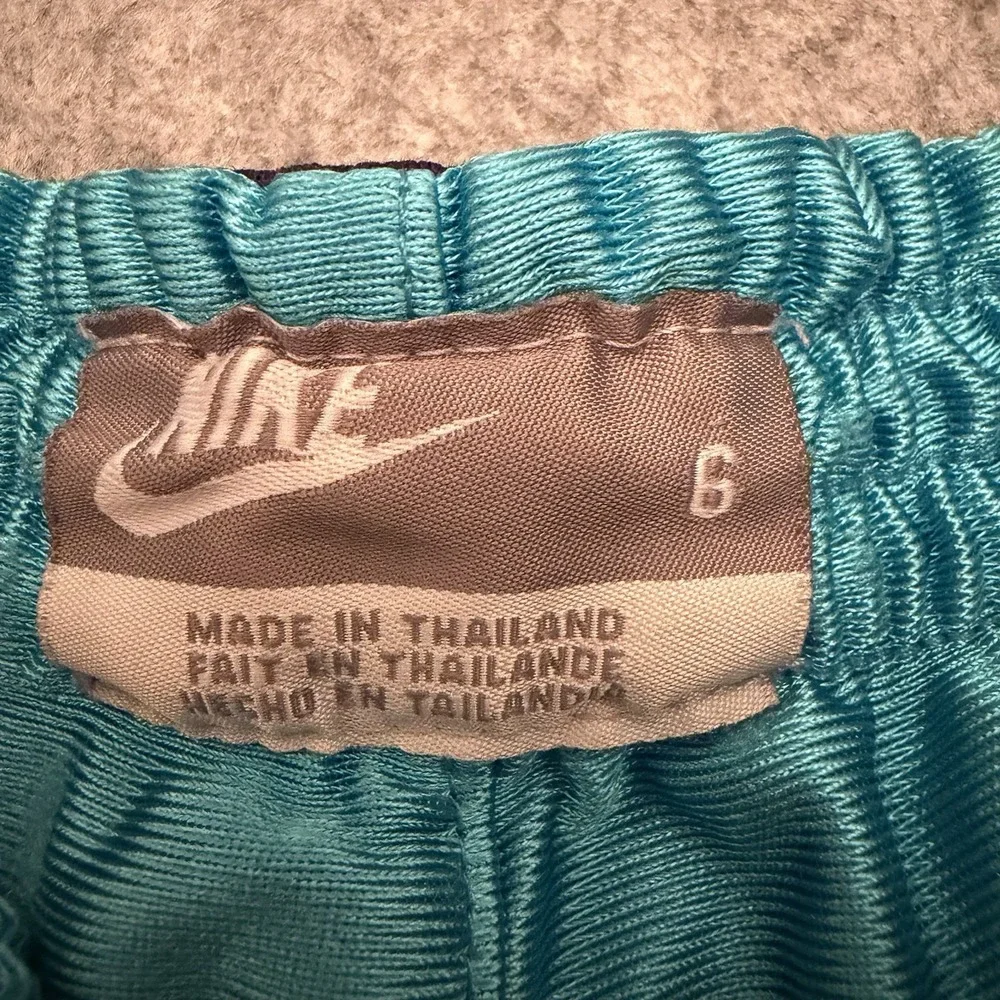 Vintage 90s Nike Reversible Shorts Youth 6 Mesh Basketball Navy Teal Yellow